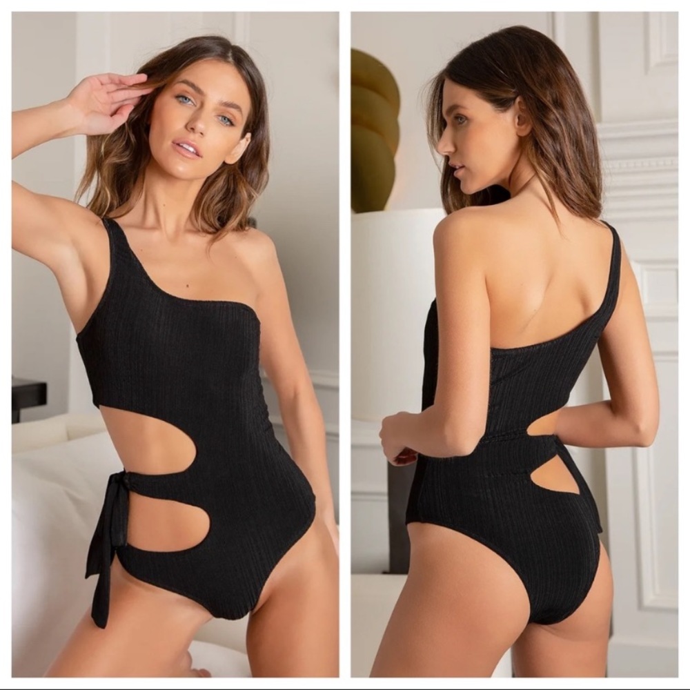 Lulus Just Add Water Black Ribbed One-Shoulder Side-Tie Swimsuit